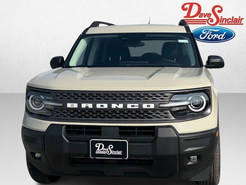 Ford Bronco Sport Vehicle Full-screen Gallery Image 02