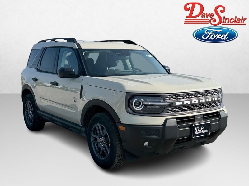 Ford Bronco Sport Vehicle Full-screen Gallery Image 04