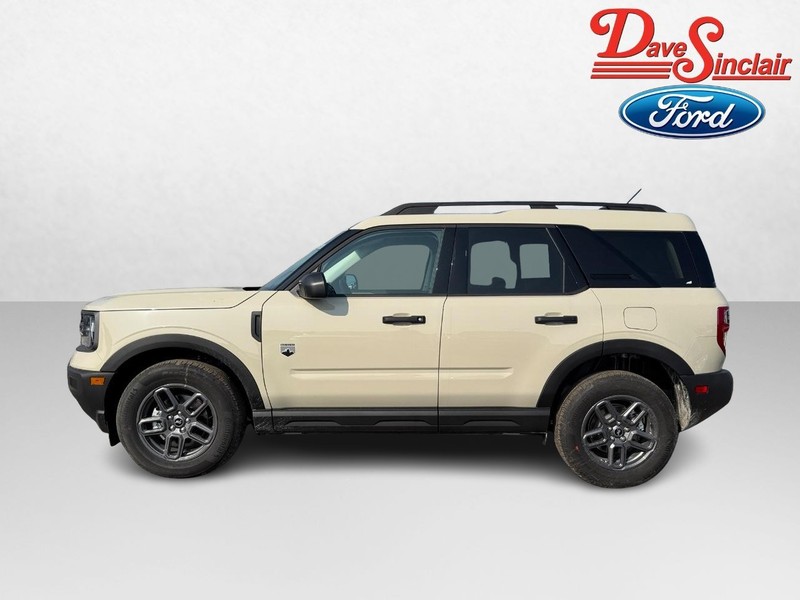 Ford Bronco Sport Vehicle Full-screen Gallery Image 10