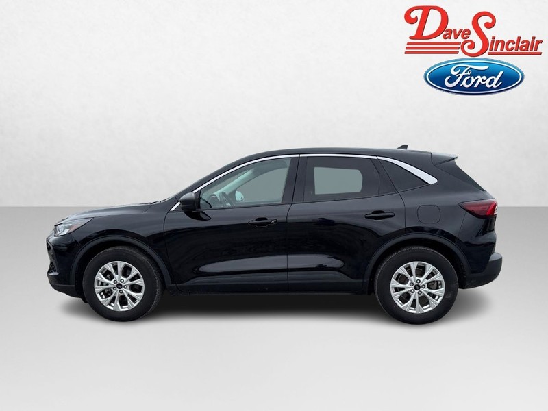 Ford Escape Vehicle Full-screen Gallery Image 10