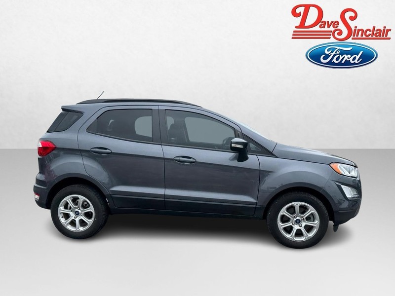 Ford EcoSport Vehicle Full-screen Gallery Image 05