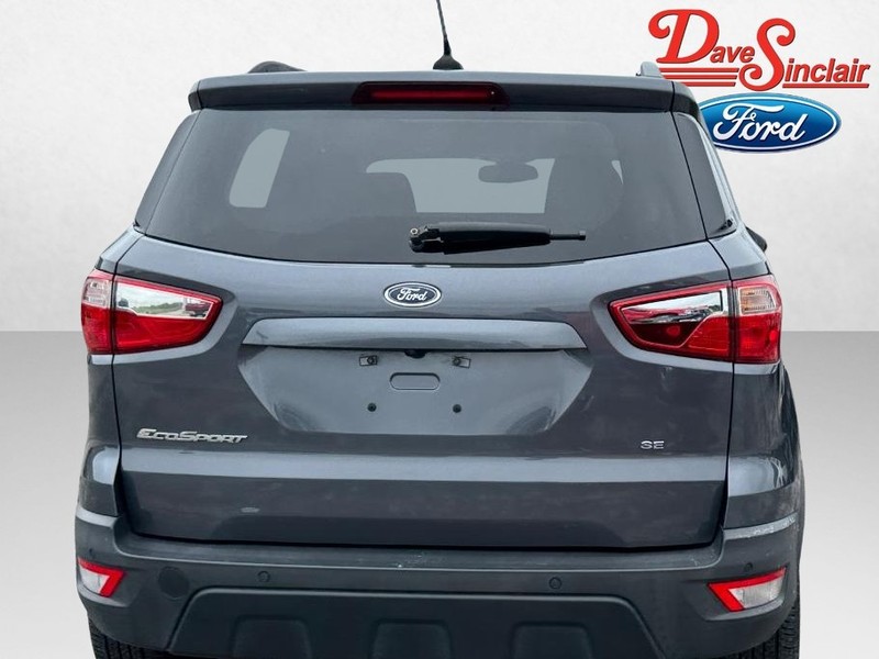 Ford EcoSport Vehicle Full-screen Gallery Image 08