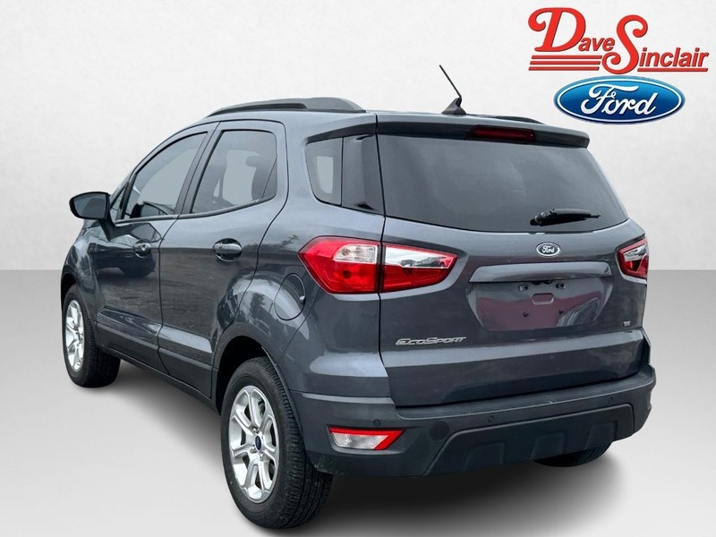 Ford EcoSport Vehicle Full-screen Gallery Image 09