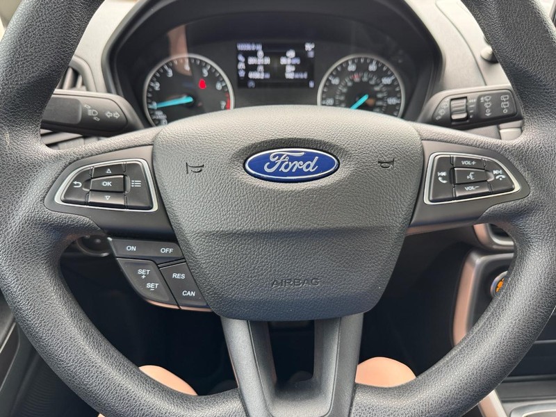 Ford EcoSport Vehicle Full-screen Gallery Image 20