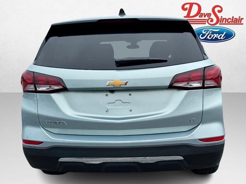 Chevrolet Equinox Vehicle Full-screen Gallery Image 08