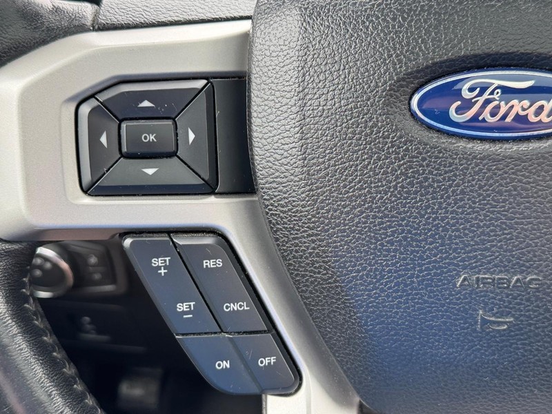 Ford F-150 Vehicle Full-screen Gallery Image 22