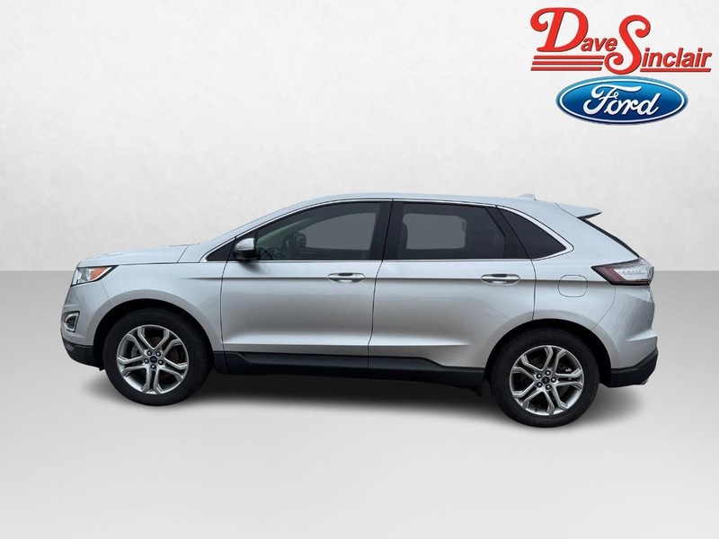 Ford Edge Vehicle Full-screen Gallery Image 10
