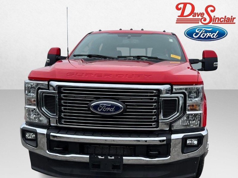 Ford Super Duty F-350 DRW Vehicle Full-screen Gallery Image 02