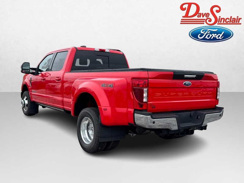 Ford Super Duty F-350 DRW Vehicle Full-screen Gallery Image 09