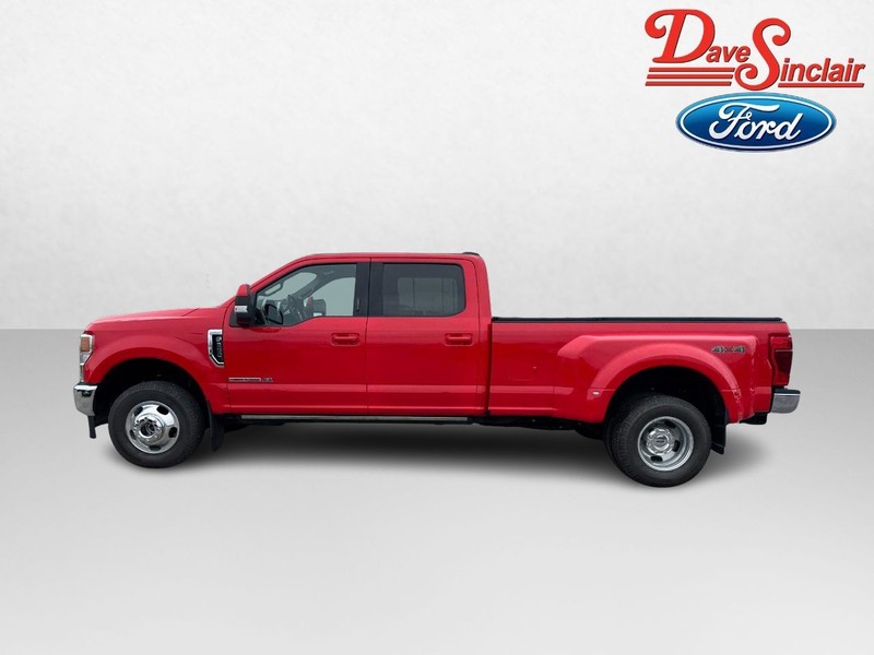Ford Super Duty F-350 DRW Vehicle Full-screen Gallery Image 10