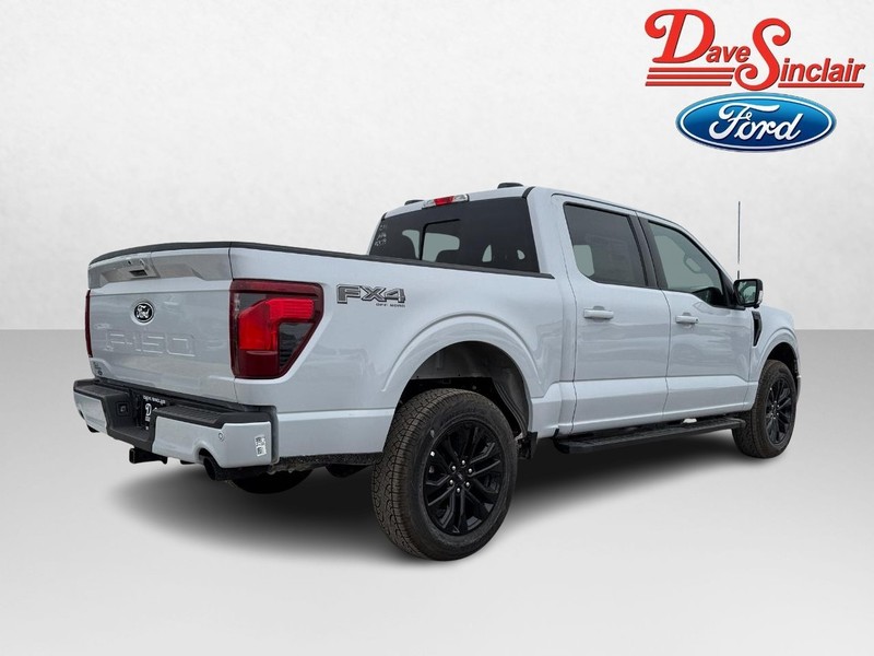 Ford F-150 Vehicle Full-screen Gallery Image 07