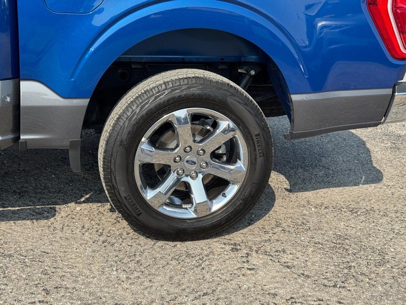 Ford F-150 Vehicle Full-screen Gallery Image 11