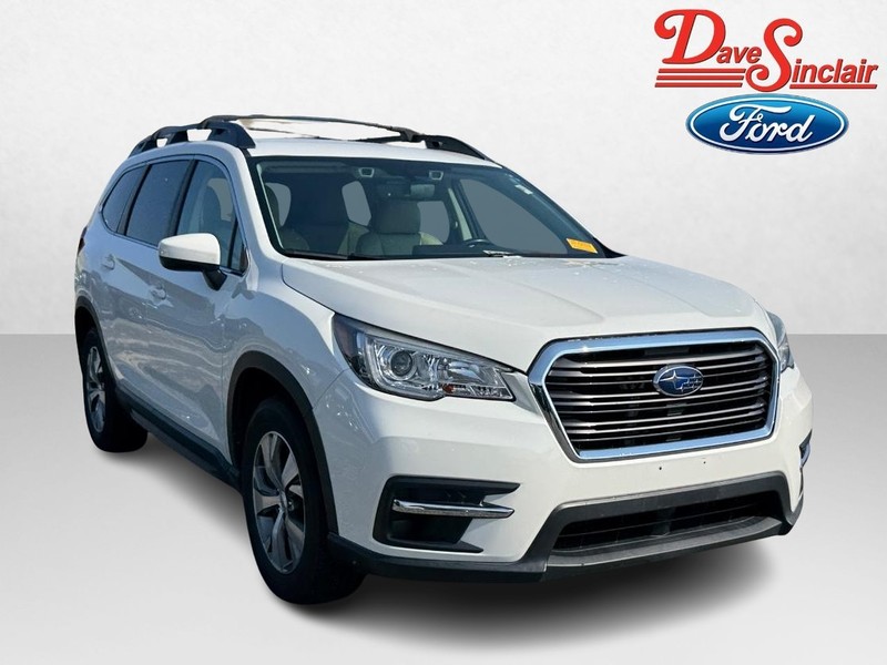 Subaru Ascent Vehicle Full-screen Gallery Image 04