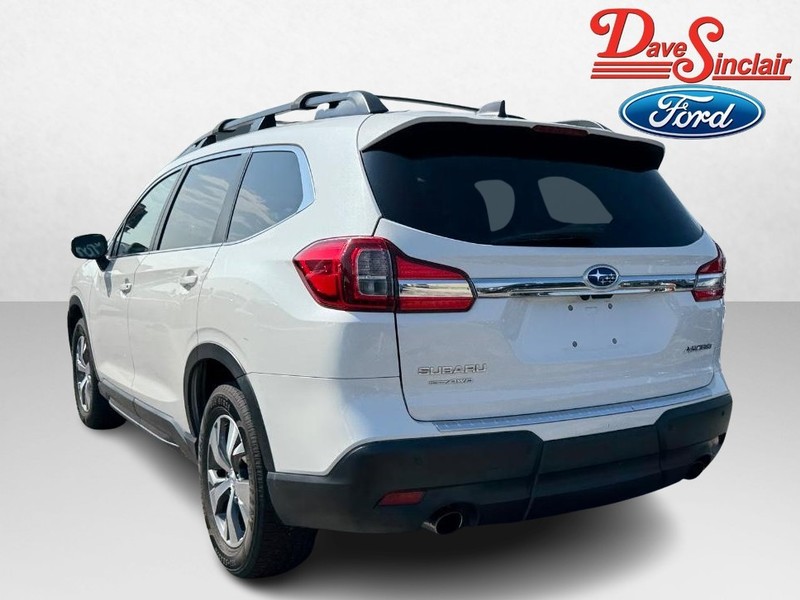 Subaru Ascent Vehicle Full-screen Gallery Image 09