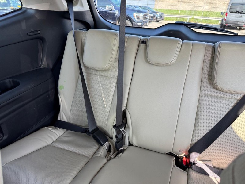Subaru Ascent Vehicle Full-screen Gallery Image 14