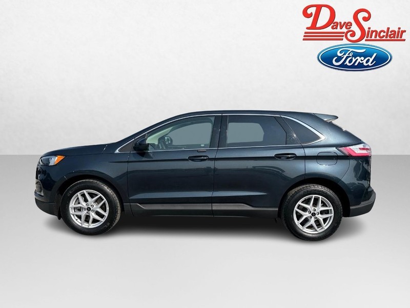 Ford Edge Vehicle Full-screen Gallery Image 10