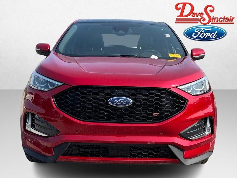 Ford Edge Vehicle Full-screen Gallery Image 02