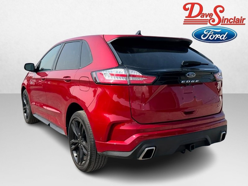 Ford Edge Vehicle Full-screen Gallery Image 09