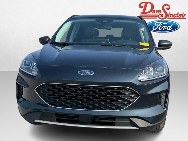 Ford Escape Vehicle Full-screen Gallery Image 02