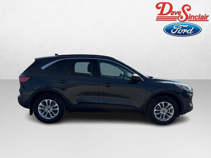 Ford Escape Vehicle Full-screen Gallery Image 05