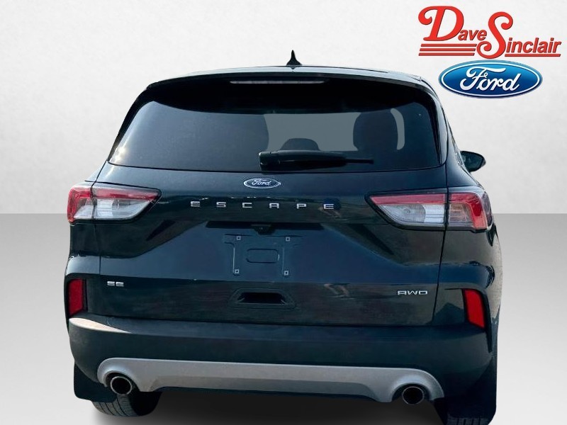 Ford Escape Vehicle Full-screen Gallery Image 08