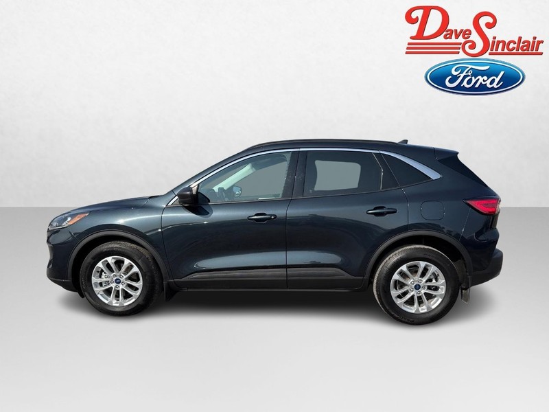 Ford Escape Vehicle Full-screen Gallery Image 10