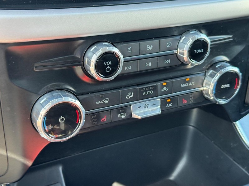 Ford F-150 Vehicle Full-screen Gallery Image 22