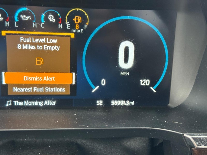 Ford F-150 Vehicle Full-screen Gallery Image 26