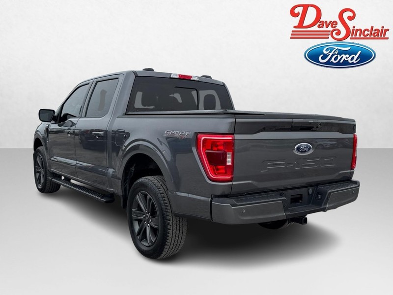 Ford F-150 Vehicle Full-screen Gallery Image 09