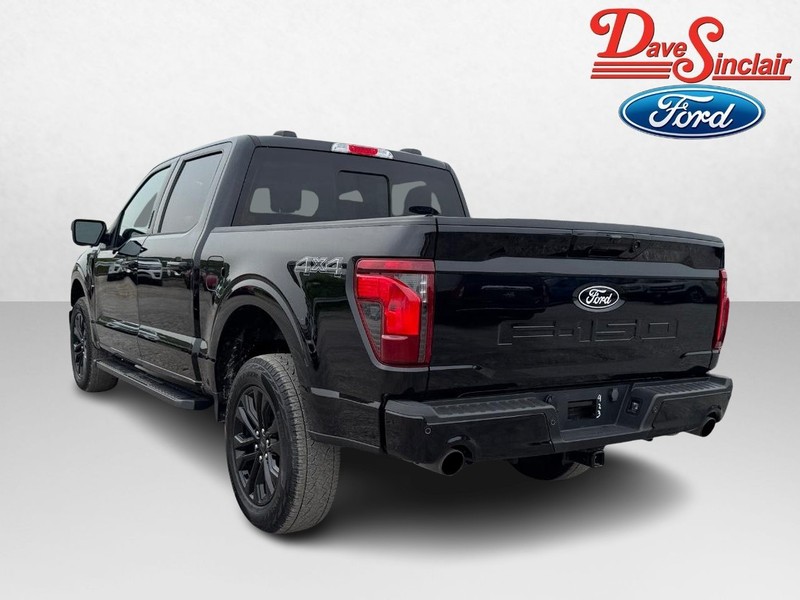 Ford F-150 Vehicle Full-screen Gallery Image 09