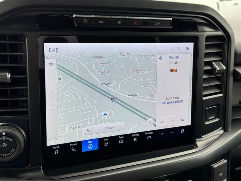 Ford F-150 Vehicle Full-screen Gallery Image 22