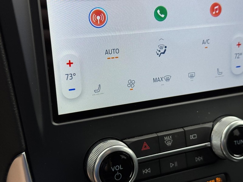 Ford Edge Vehicle Full-screen Gallery Image 23