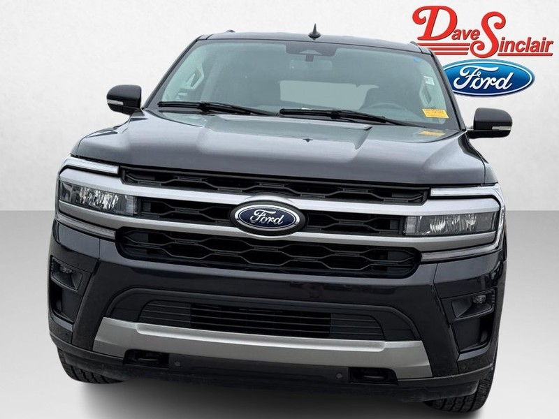 Ford Expedition Vehicle Full-screen Gallery Image 02