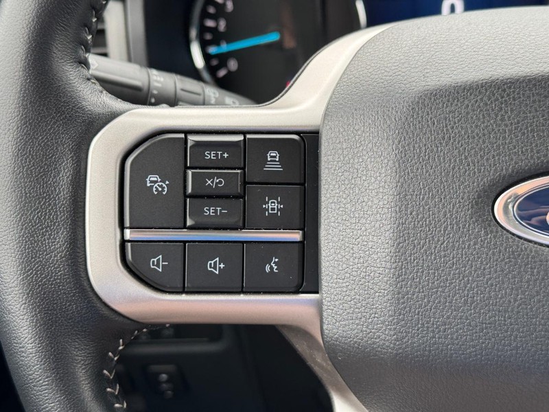 Ford Expedition Vehicle Full-screen Gallery Image 23