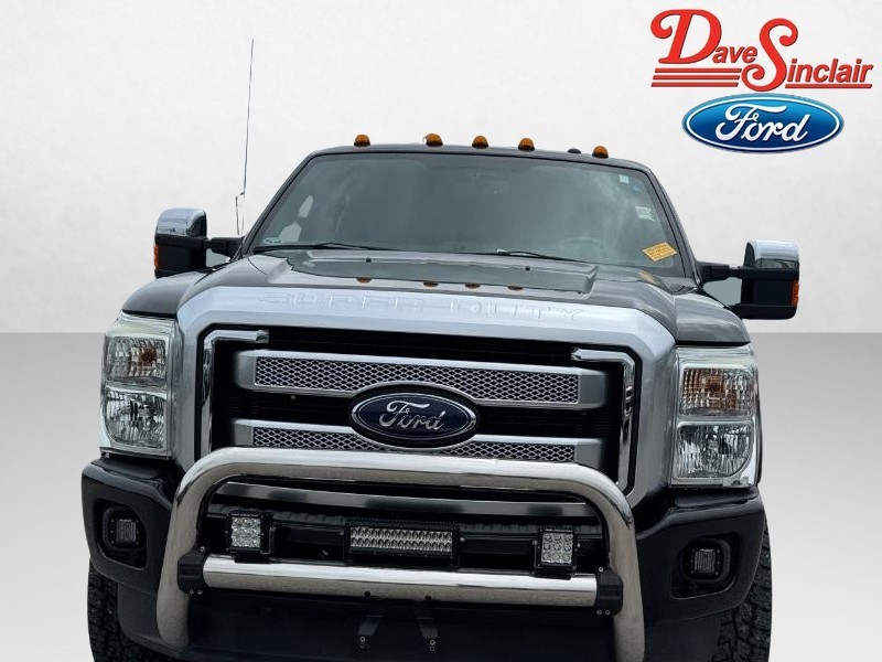 Ford Super Duty F-350 SRW Vehicle Full-screen Gallery Image 02