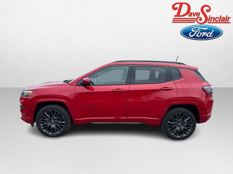 Jeep Compass Vehicle Full-screen Gallery Image 10