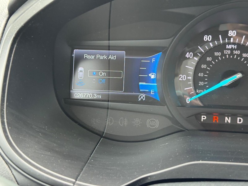 Ford Edge Vehicle Full-screen Gallery Image 25