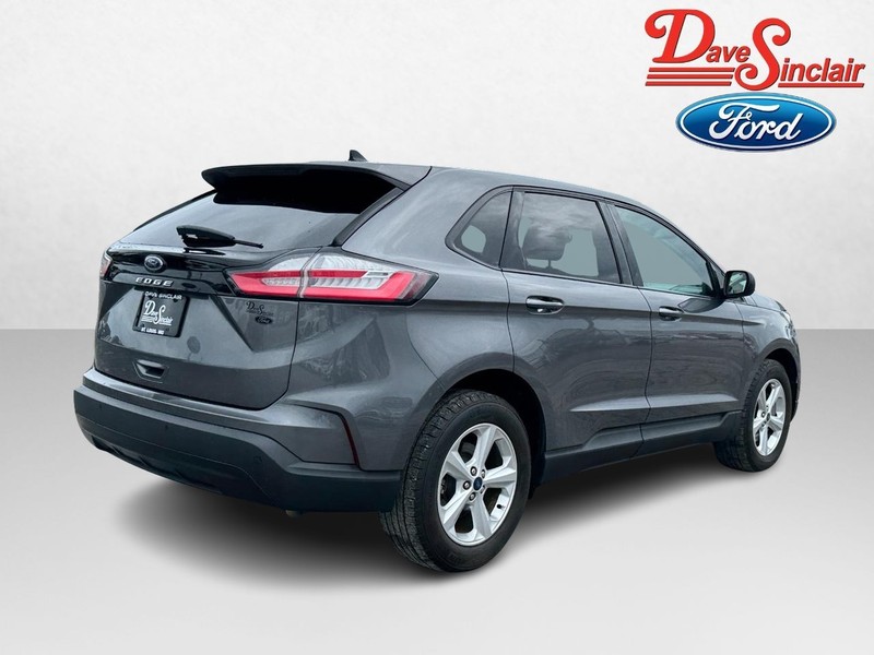 Ford Edge Vehicle Full-screen Gallery Image 07