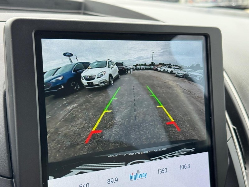 Ford Edge Vehicle Full-screen Gallery Image 23
