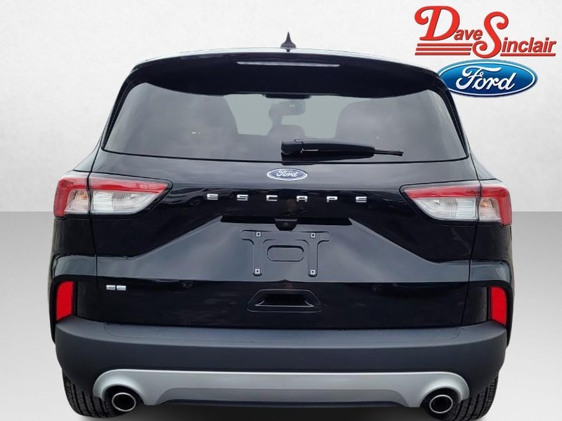 Ford Escape Vehicle Full-screen Gallery Image 08