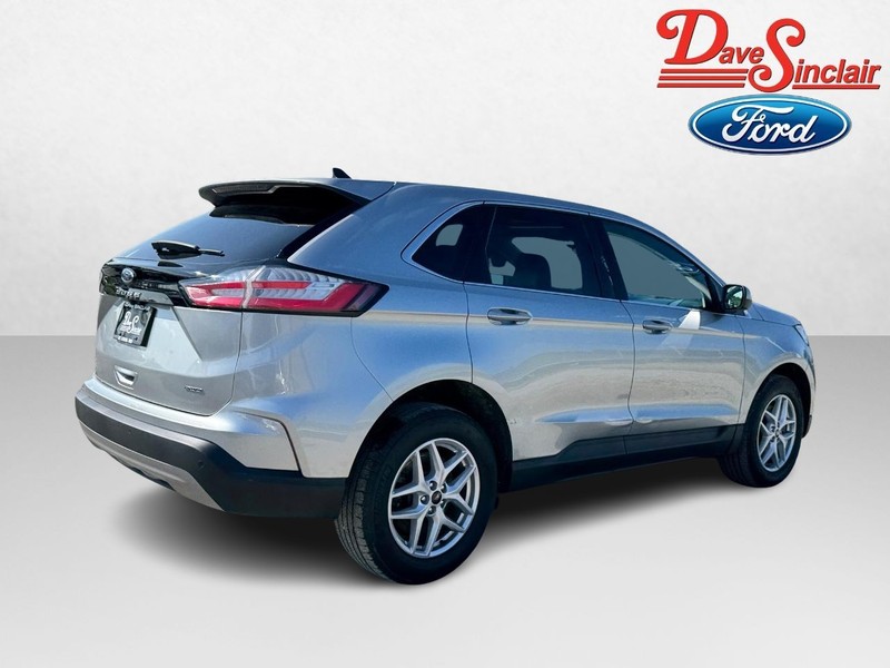 Ford Edge Vehicle Full-screen Gallery Image 07