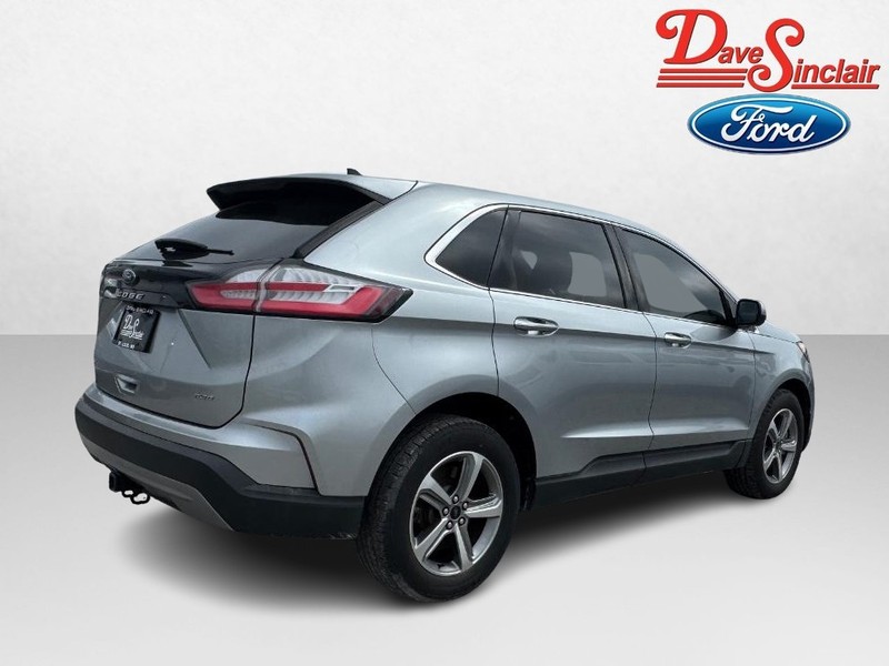 Ford Edge Vehicle Full-screen Gallery Image 07