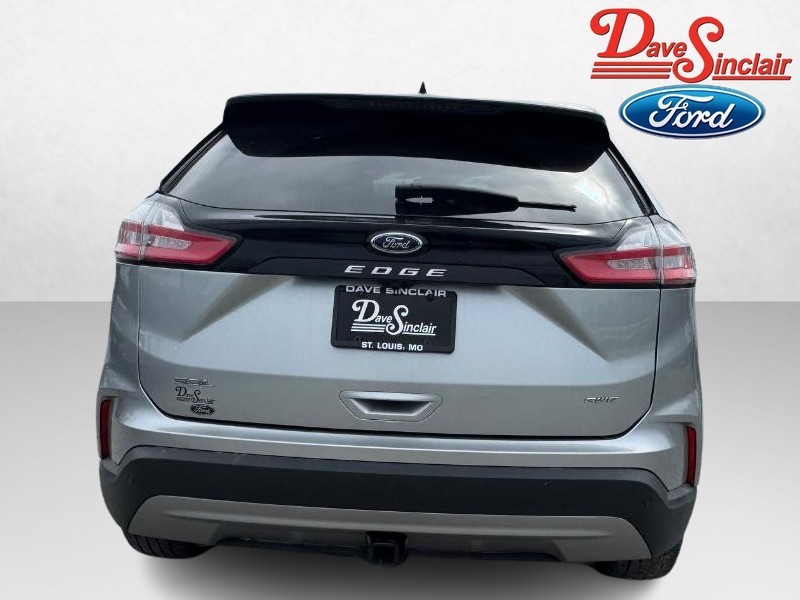 Ford Edge Vehicle Full-screen Gallery Image 08