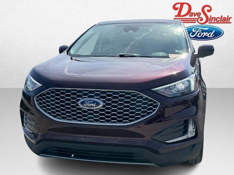 Ford Edge Vehicle Full-screen Gallery Image 02