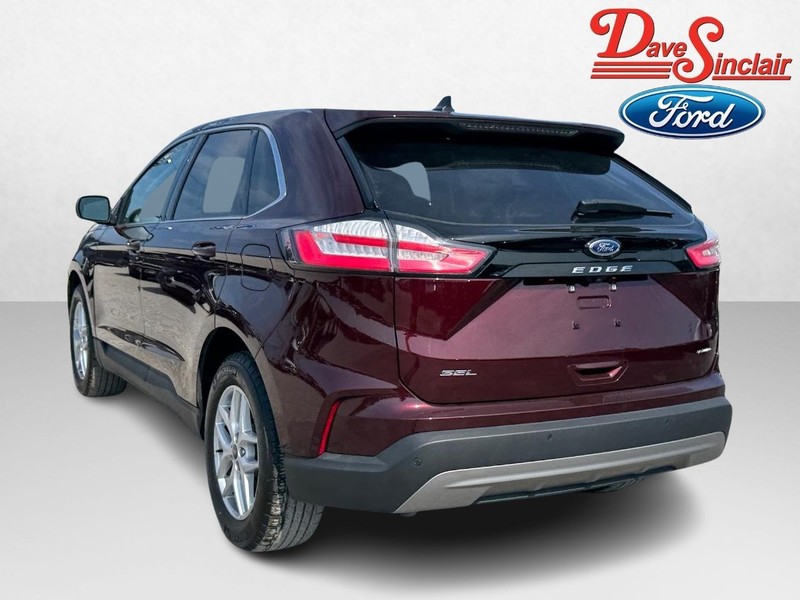 Ford Edge Vehicle Full-screen Gallery Image 09
