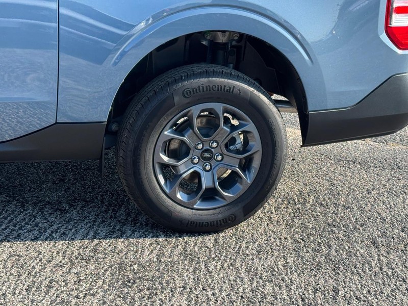 Ford Maverick Vehicle Full-screen Gallery Image 11