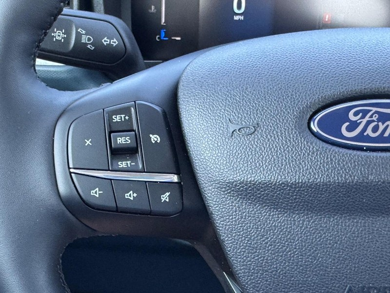 Ford Maverick Vehicle Full-screen Gallery Image 21