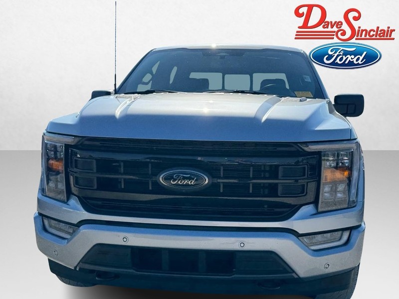Ford F-150 Vehicle Full-screen Gallery Image 02