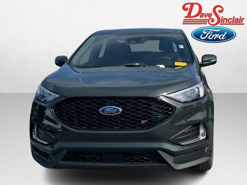 Ford Edge Vehicle Full-screen Gallery Image 02