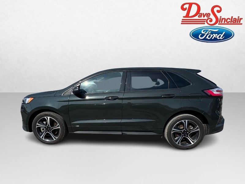 Ford Edge Vehicle Full-screen Gallery Image 10